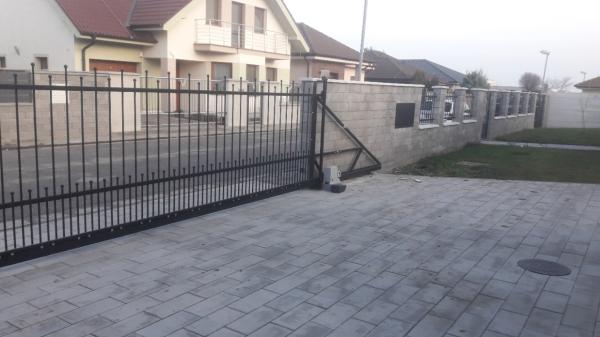 Resizer15929103557396